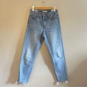 Levi's “Wedgie” High Rise Light Blue Ankle Jeans w Frayed Hem Size 25